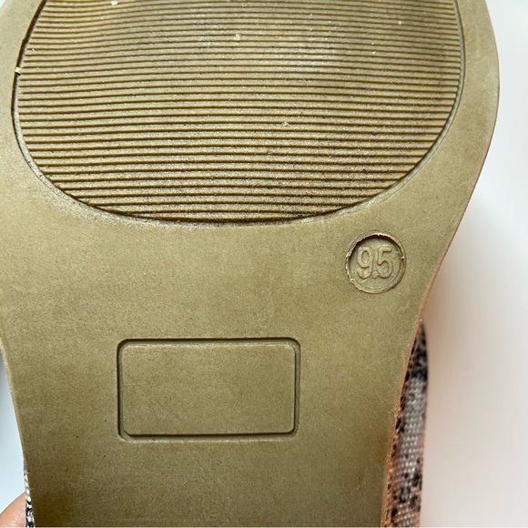 Very G Gray Snakeskin Pattern Canvas Bootie Boots Shoes 9.5 - Picture 10 of 10